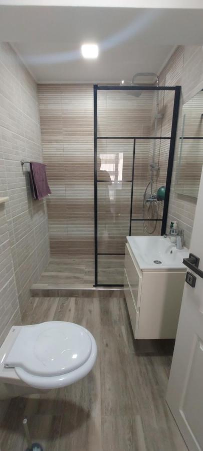 Apartament Nina Apartment Navodari Bagian luar foto